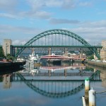 Tyne_Bridge_-_Newcastle_Upon_Tyne_-_England_-_2004-08-14