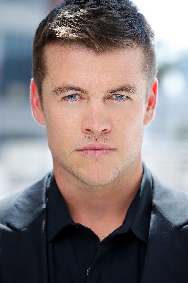 Meet Luke Hemsworth 