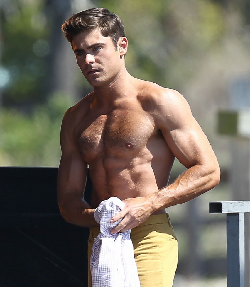 Zac Efron & Robert De Niro Go Shirtless For Flex Off On Set Of "Dirty Grandpa"