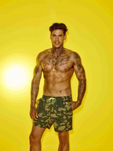 LOVE_ISLAND_SR2_TERRY_02